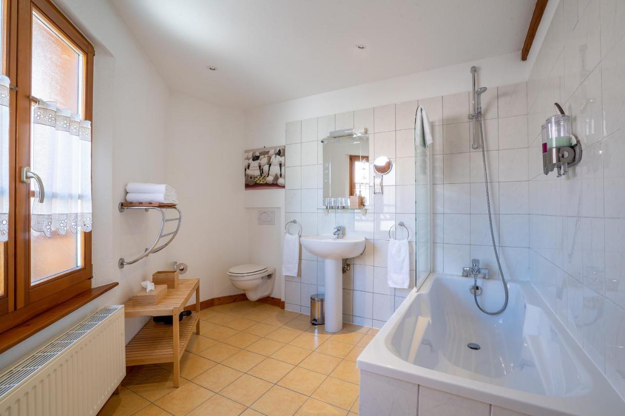 Les Suites - La Cour St Fulrad Saint-Hippolyte  Exterior photo